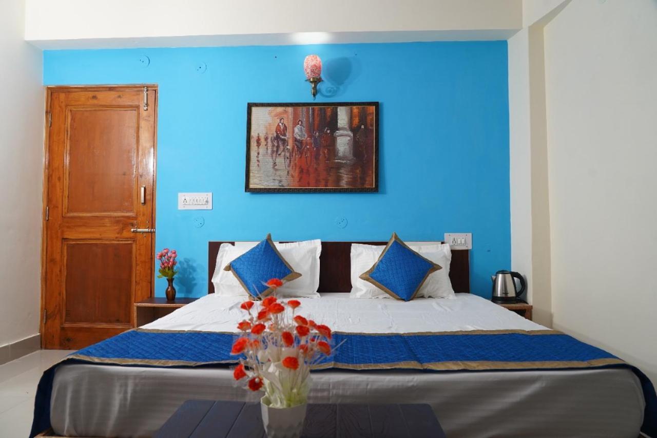 Shimla Pines Homestay ภายนอก รูปภาพ