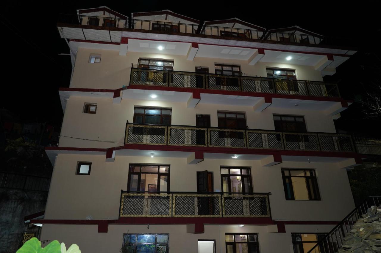 Shimla Pines Homestay ภายนอก รูปภาพ
